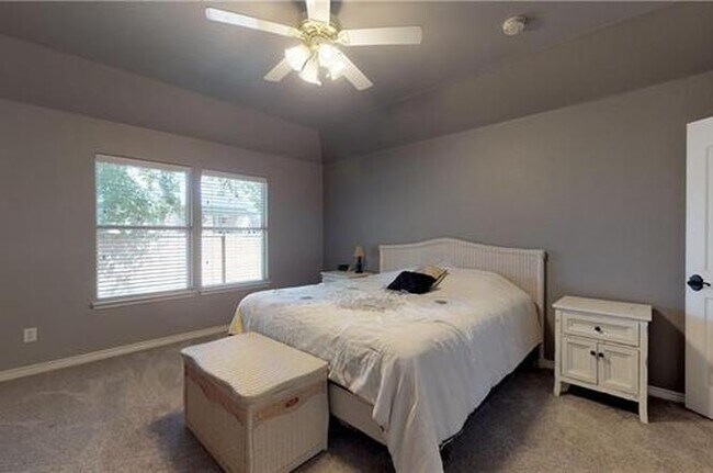 Building Photo - 1828 Marlin Dr