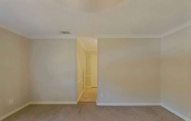 Building Photo - AVAILABLE NOW