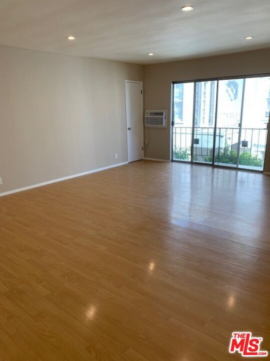Building Photo - 1201 S Sherbourne Dr
