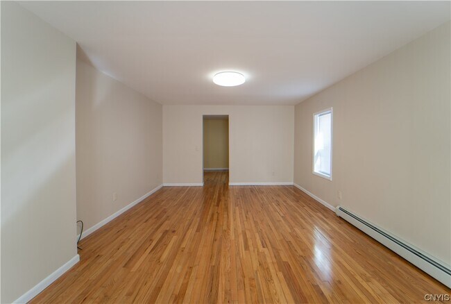 Building Photo - 17 High St