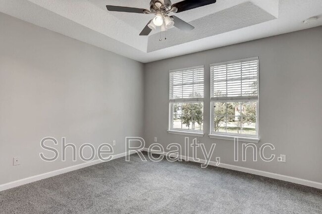 Building Photo - 4220 Plantation Oaks Blvd