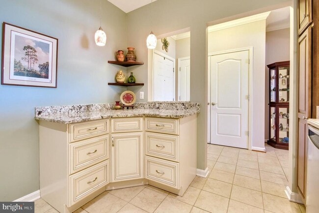 Building Photo - 8609 Wintergreen Ct