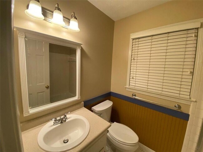 Building Photo - 5216 Willow Point Pkwy