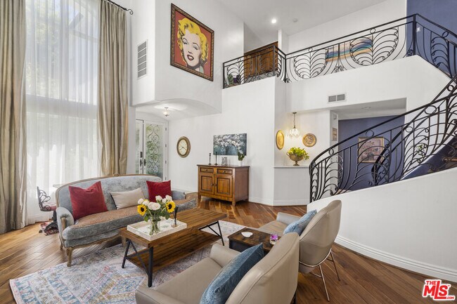 Building Photo - 4544 Tobias Ave