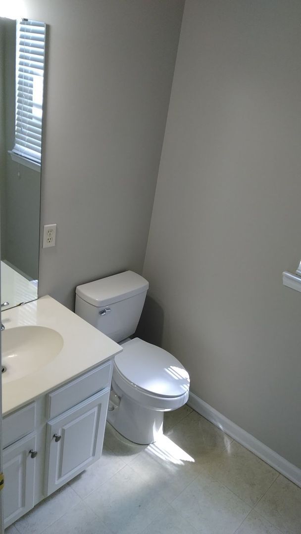 Building Photo - Spacious Home in Ballantyne!!!