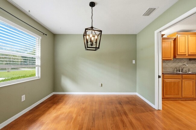 Building Photo - 4731 NW 39th St