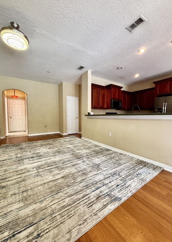Building Photo - 1545 Cedar Lake Dr