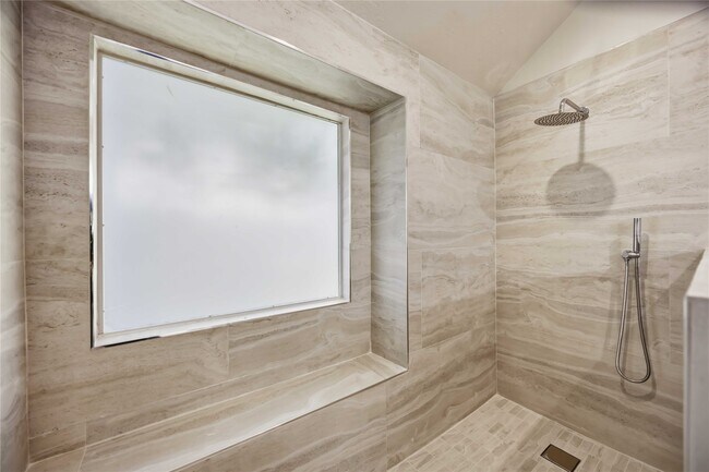 Building Photo - 1603 Brazos Gate Dr