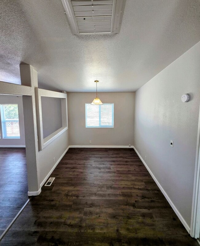 Building Photo - Charming 3 Bedroom Home on Large 5 Acre Pr...