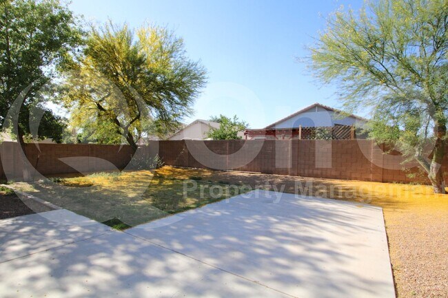 Building Photo - 10234 E Javelina Ave
