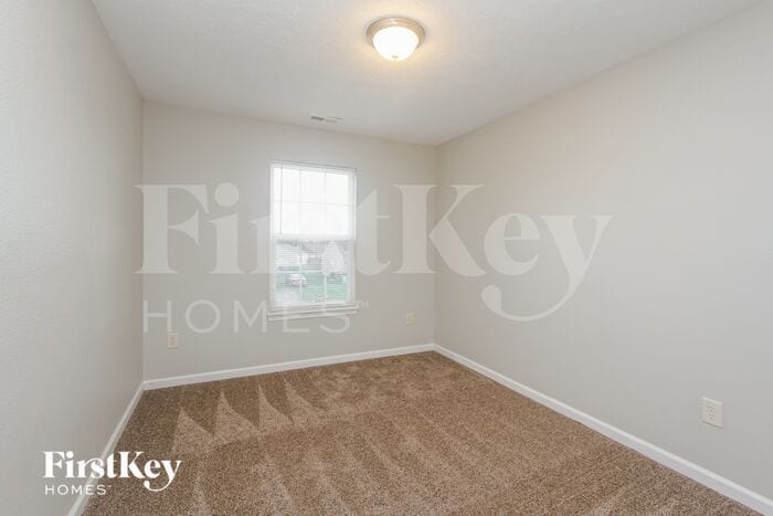 Building Photo - 728 Woodway Ln
