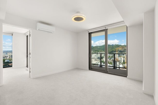 Building Photo - High-Floor Corner 2BR/2BA/2PK | Floor-to-C...