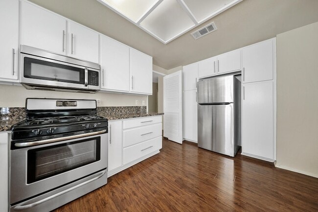 Building Photo - 77717 Cll Las Brisas S
