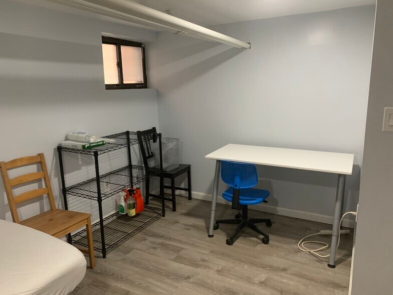 Building Photo - 5632 Beacon St