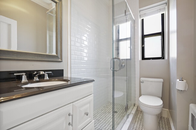 Building Photo - 47 Lafayette Pl