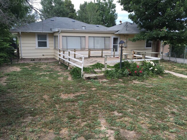 Building Photo - 2156 10th Street Rd