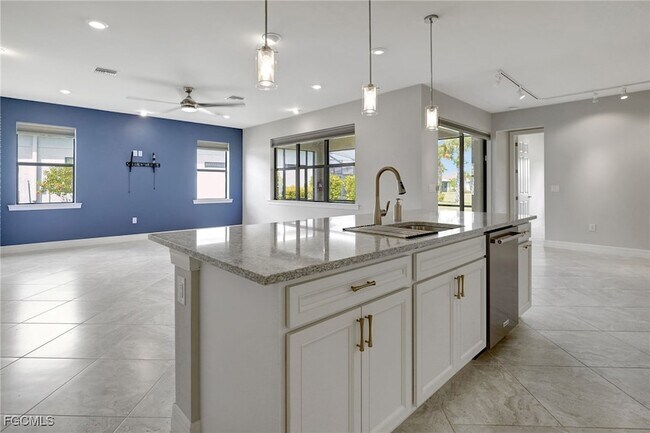 Building Photo - 11752 Bowes Cir