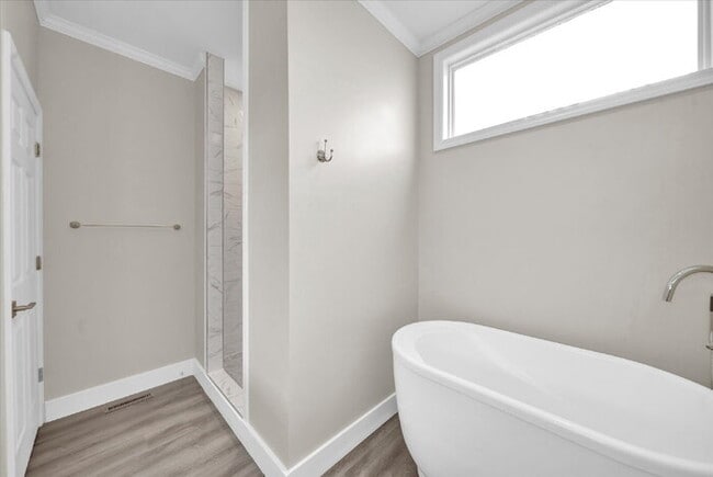 Building Photo - 15401 Adelay Ct