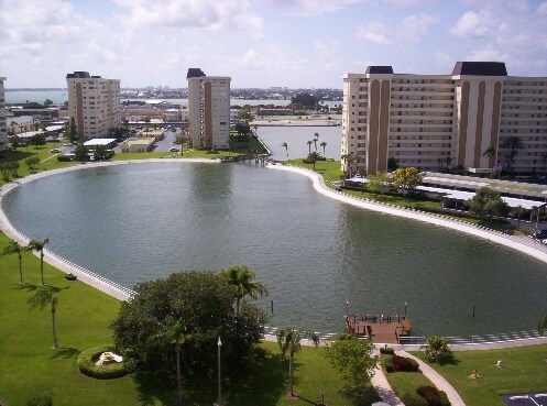 Building Photo - 4575 Cove Cir