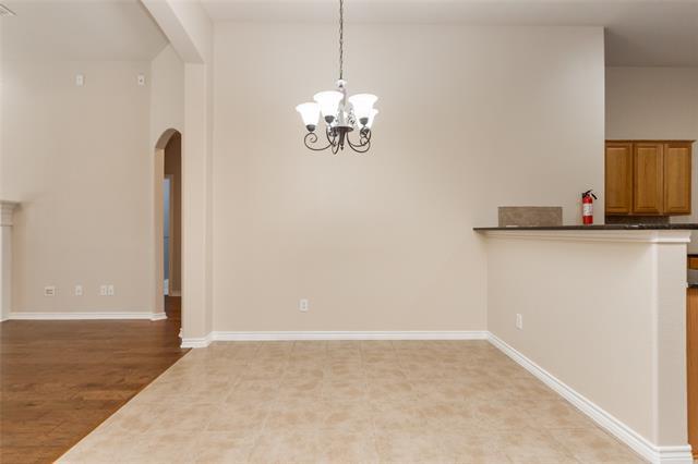 Building Photo - 653 White Rock Dr