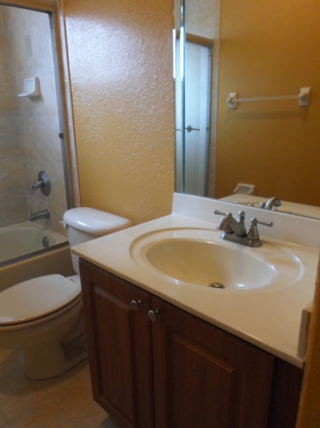 Building Photo - 7772 NW 200th Ln