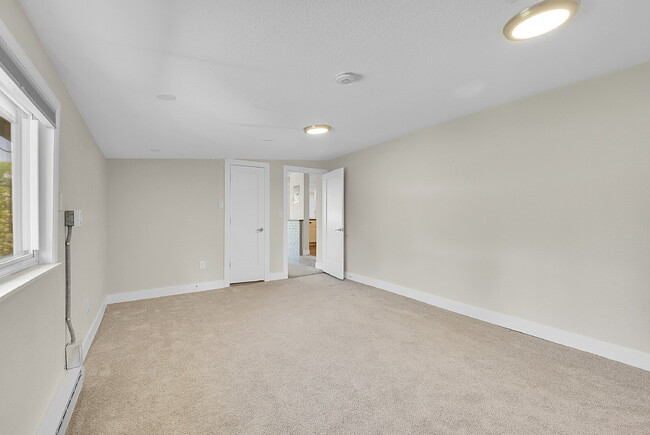Building Photo - $3,195.00, 4 bed, 3 bath located in Arvada.