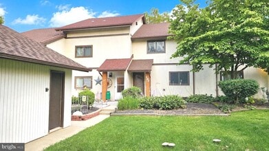 Building Photo - 25 Village Dr