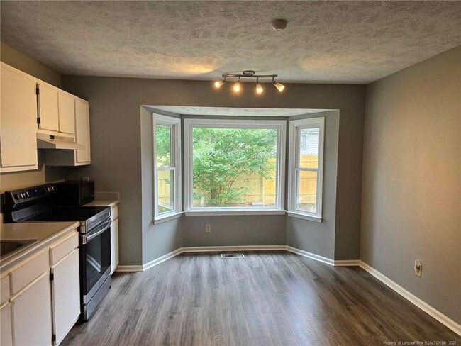 Building Photo - 7204 Pilona Ct