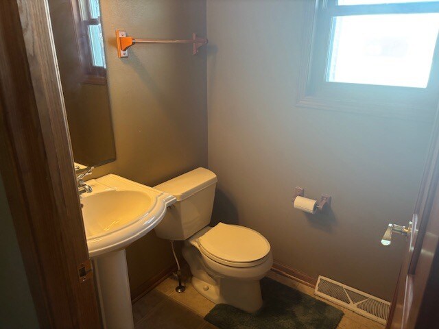 Building Photo - N6188 Shadybrook Ln