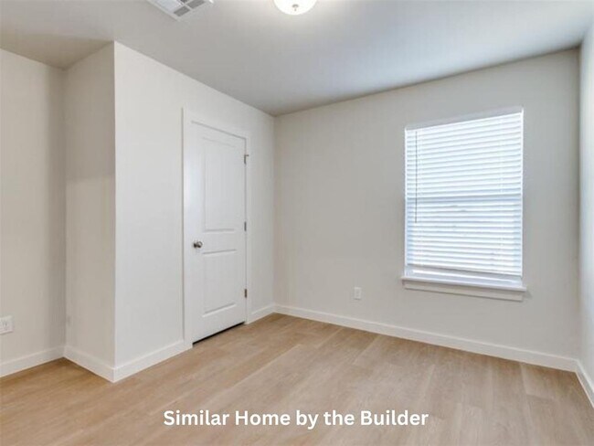 Building Photo - 1626 Highland Loop