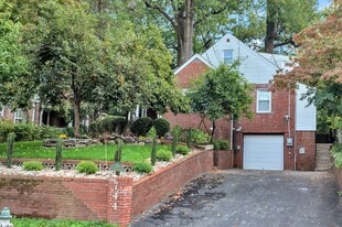 Building Photo - 744 Silver Spring Ave