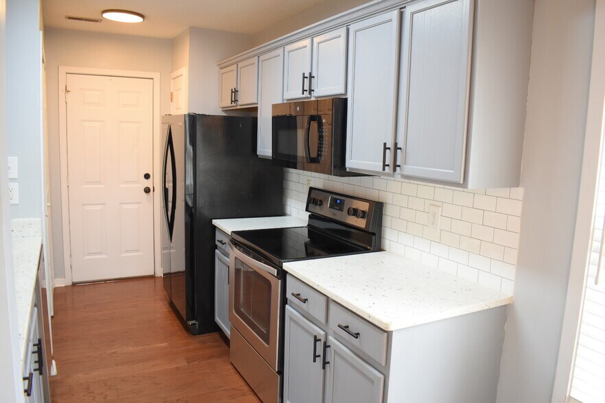 Building Photo - 7105 Centallion Ct