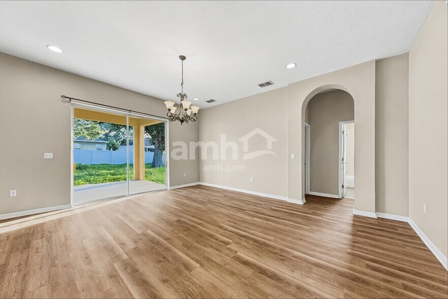 Building Photo - 3828 Alamanda Hills Ln