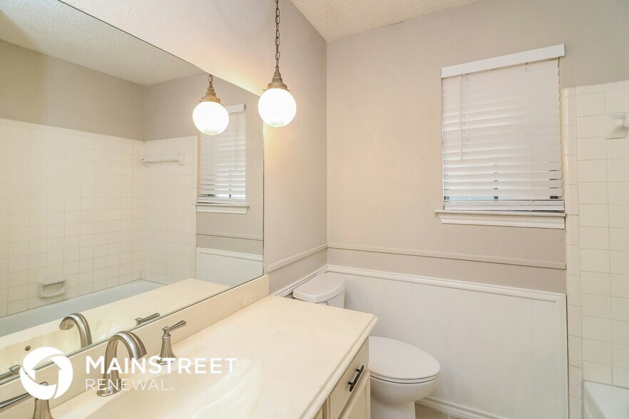 Building Photo - 5709 Trail Crest Dr