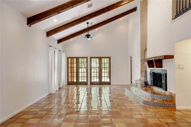 Building Photo - 108 Acapulco Dr