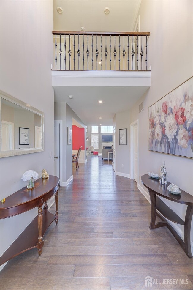 Building Photo - 6 Michelangelo Dr