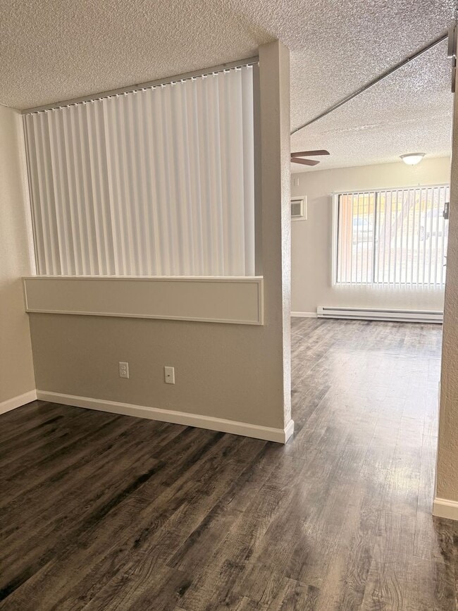 Building Photo - 4480 E Pikes Peak Ave