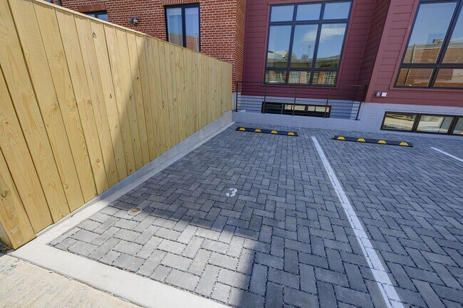 Building Photo - Modern Sophistication in NW/Friendship Heights - BRAND NEW 2BR/2BA w/ Private Parking