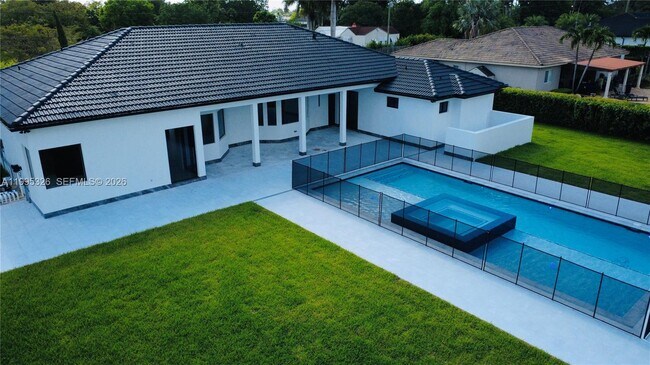 Building Photo - 19880 SW 134th Ave