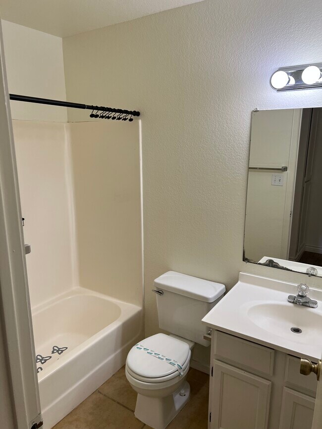 Building Photo - 4058 E Decatur St