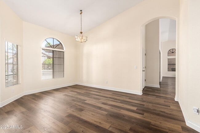 Building Photo - 1517 W Islandia Dr