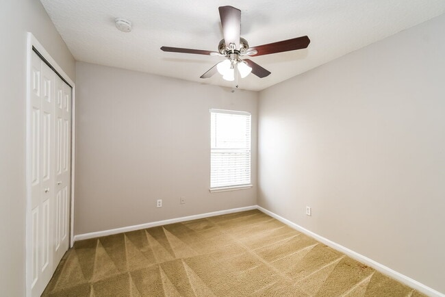 Building Photo - 1721 Windover Pl