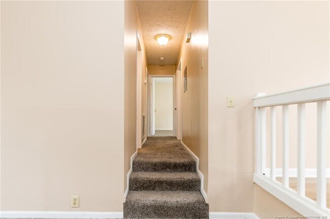 Building Photo - 100 Lewiston Ct