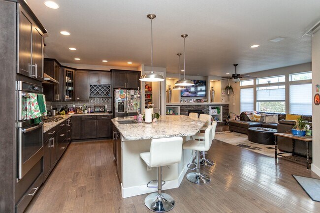 Building Photo - 11560 Spectacular Bid Cir
