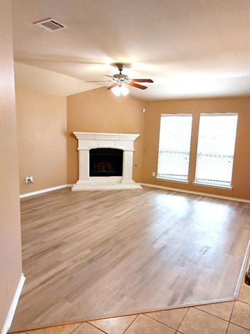 Building Photo - 1113 Haskell Dr