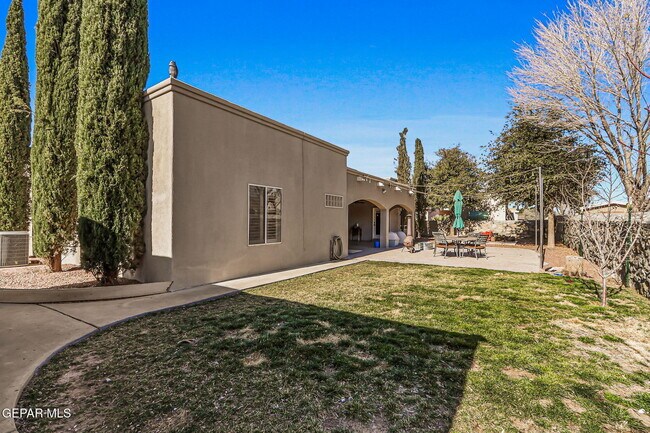 Building Photo - 312 Desert Garden Dr