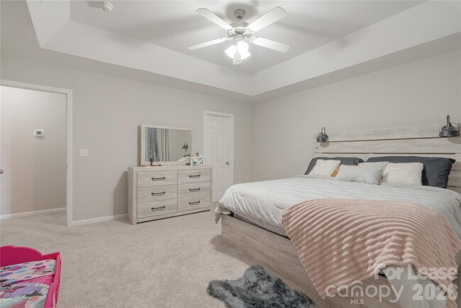 Building Photo - 223 Stockbridge Dr