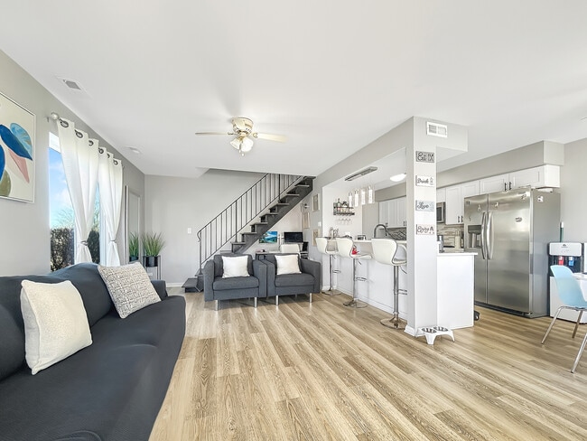 Building Photo - 1666 Cornell Dr