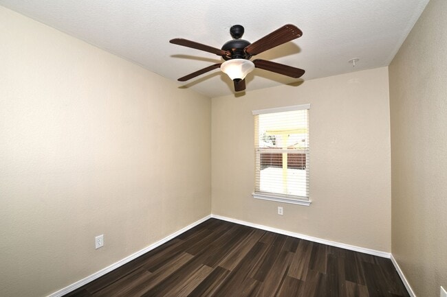 Building Photo - ONE STORY  |  GREAT LOCATION  |  NEAR 1605...