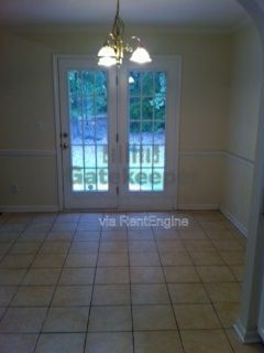 Building Photo - 725 Old Stone Ct